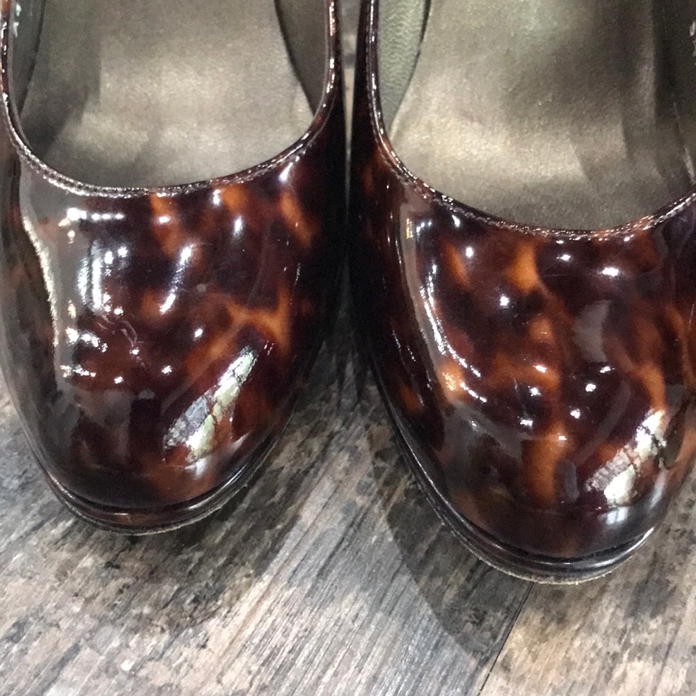 Stuart Weitzman Tortoise Shell Leopard Print Heels - image 2